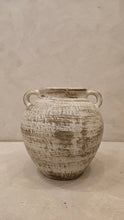 Load image into Gallery viewer, Byron Jar Short