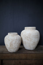 Load image into Gallery viewer, Dessie Vase