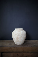 Load image into Gallery viewer, Dessie Vase