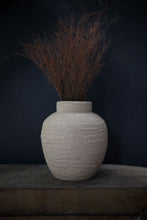 Load image into Gallery viewer, Dahlia Vase