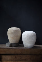 Load image into Gallery viewer, Magnus Vase