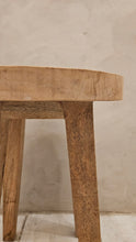 Load image into Gallery viewer, Round Wooden Stool