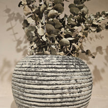 Load image into Gallery viewer, Etta Vase in Black