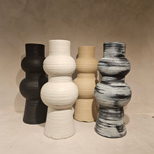 Load image into Gallery viewer, Willa Vase