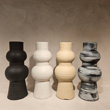 Load image into Gallery viewer, Willa Vase