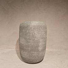 Load image into Gallery viewer, Finn Vase