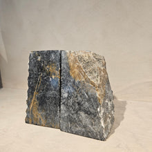 Load image into Gallery viewer, Natural Marble Bookends Black