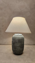 Load image into Gallery viewer, Finn Lamp