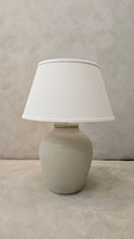 Load image into Gallery viewer, Amelia Lamp in White