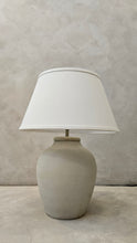 Load image into Gallery viewer, Amelia Lamp in White