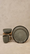 Load image into Gallery viewer, Preston 16pc Dinnerware Set