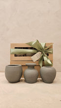 Load image into Gallery viewer, Mini Vase Set in Gray