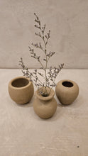 Load image into Gallery viewer, Mini Vase Set in Beige