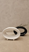 Load image into Gallery viewer, Una Vase