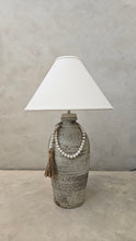 Load image into Gallery viewer, Alfa Lamp