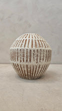 Load image into Gallery viewer, Charlotte Vase
