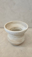 Load image into Gallery viewer, Austere vase