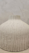 Load image into Gallery viewer, Clem Vase