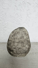 Load image into Gallery viewer, Farrah Vase Medium
