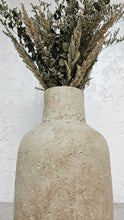 Load image into Gallery viewer, Verity Vase