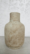 Load image into Gallery viewer, Verity Vase