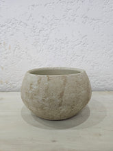 Load image into Gallery viewer, Lyca Vase