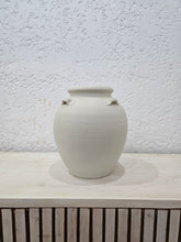 Load image into Gallery viewer, Lilian Vase