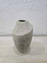 Load image into Gallery viewer, Maxie Vase Medium