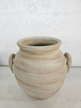 Load image into Gallery viewer, Blanche Vase