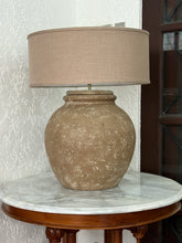 Load image into Gallery viewer, Terrona Lamp