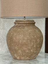 Load image into Gallery viewer, Terrona Lamp