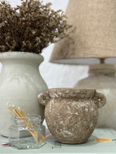 Load image into Gallery viewer, Amphora Decorative Scented Soy Candle (Sandalwood & Smoky Cedar)