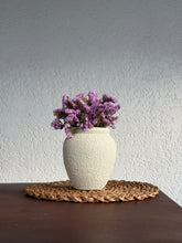 Load image into Gallery viewer, Vase and Flower Set