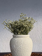 Load image into Gallery viewer, Vase and Flower Set