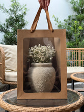 Load image into Gallery viewer, Vase and Flower Set