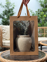 Load image into Gallery viewer, Vase and Flower Set