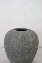 Load image into Gallery viewer, Miles Vase