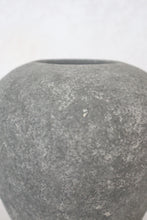 Load image into Gallery viewer, Miles Vase