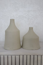 Load image into Gallery viewer, Colin Bottle Vase in White
