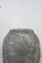Load image into Gallery viewer, Rex Vase