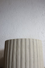 Load image into Gallery viewer, Vertida Planter