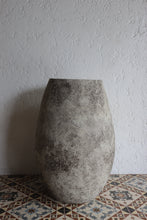 Load image into Gallery viewer, Doris Floor Jar