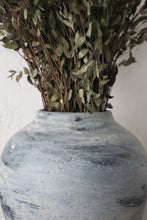 Load image into Gallery viewer, Alaric Vase