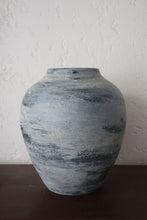 Load image into Gallery viewer, Alaric Vase