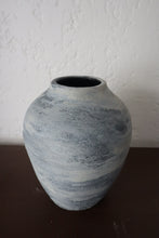 Load image into Gallery viewer, Alaric Vase