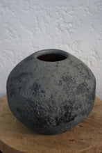 Load image into Gallery viewer, Clarabelle Vase