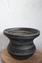 Load image into Gallery viewer, Ellie Vase in Black