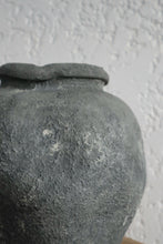 Load image into Gallery viewer, Elowen Vase