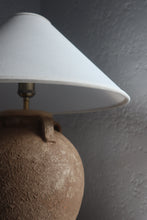 Load image into Gallery viewer, Isadora Lamp in Brown