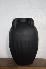 Load image into Gallery viewer, Nerra Jar in Black